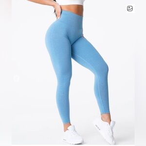 NVGTN NV SEAMLESS LEGGINGS, sz : medium